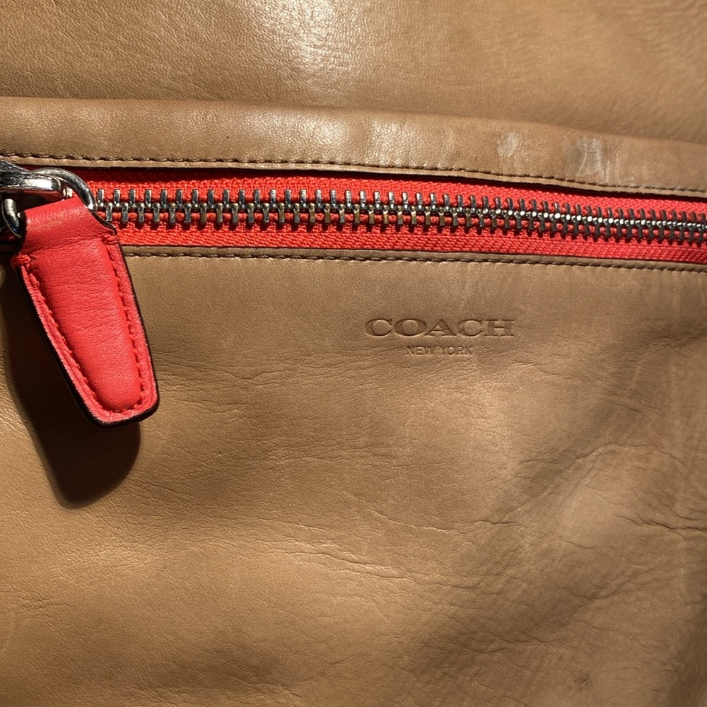 Coach Legacy Duffle - Taupe and Coral, two-way strap (22414) Large - Picture 3 of 16